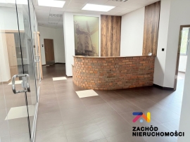 Atrakcyjny lokal ścisłe centrum